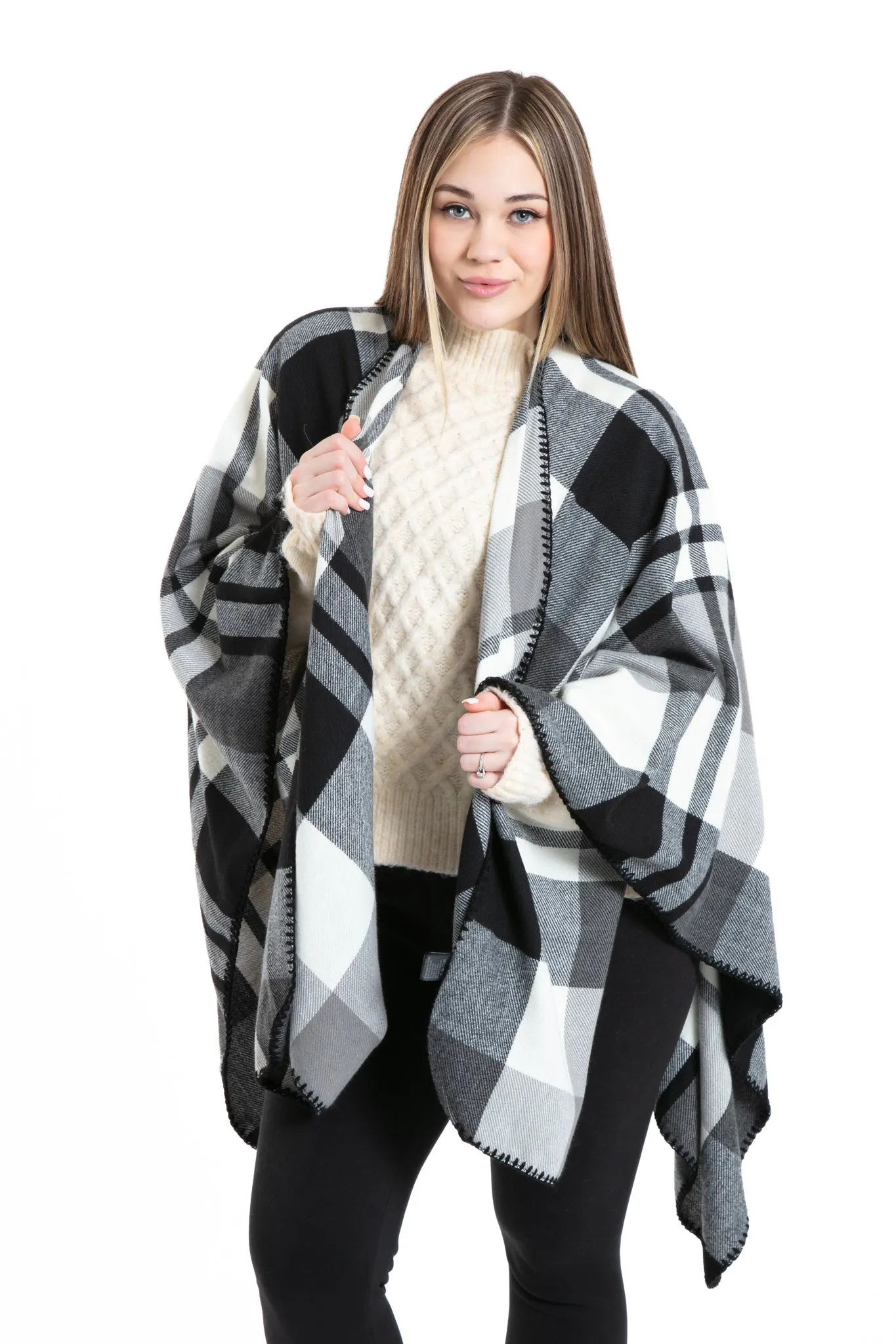 Eloísa - Poncho Scarf sold by Just Cozy product image thumbnail 3