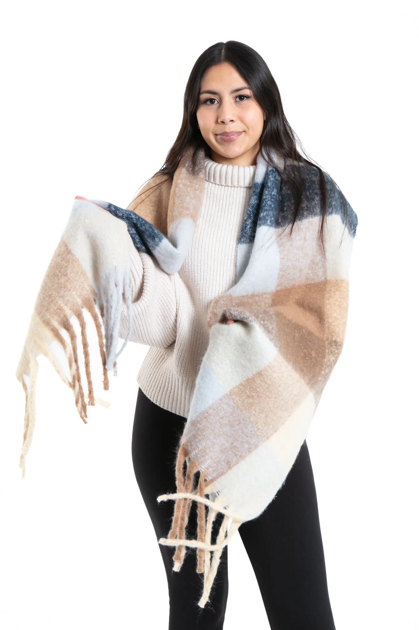 Jésica - Bouclé Scarf sold by Just Cozy product image thumbnail 4