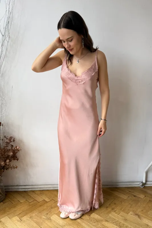 Robertha Slip Dress -Pink made by Ost London