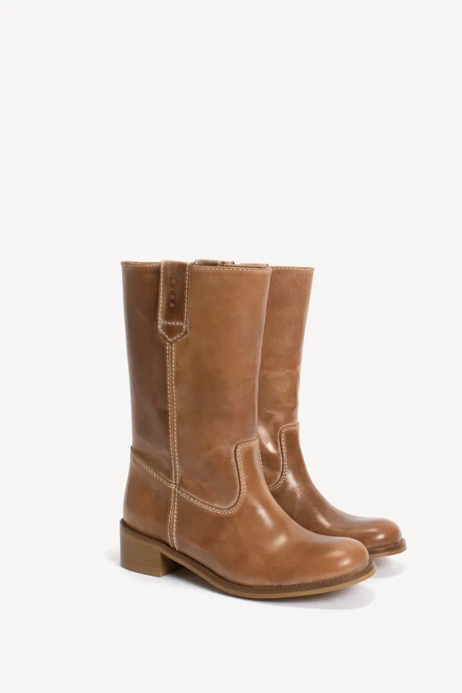 Julia Gaucho Boot in Dark Tan Escovado Leather sold by Ost London product image thumbnail 2