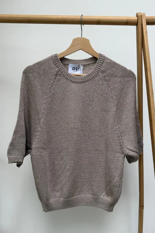 Gry Cotton Jumper -Taupe made by Ost London