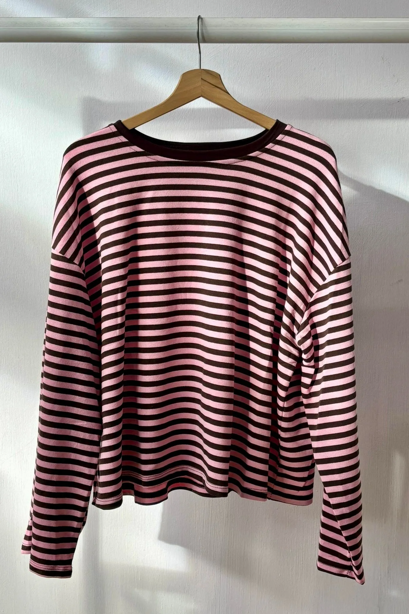 Anna Crewneck -Light Pink/Brown sold by Ost London product image thumbnail 2