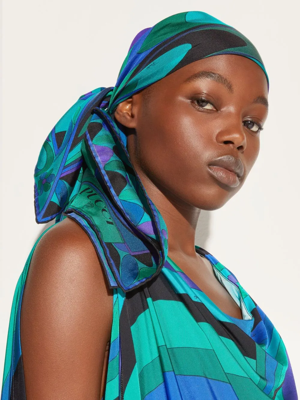 Emerald Onde & Iride Silk Twill Carré sold by Fashion Clinic product image thumbnail 2