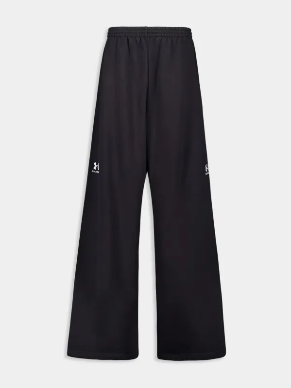 Black Men's Under Armour Baggy Sweatpants sold by Fashion Clinic