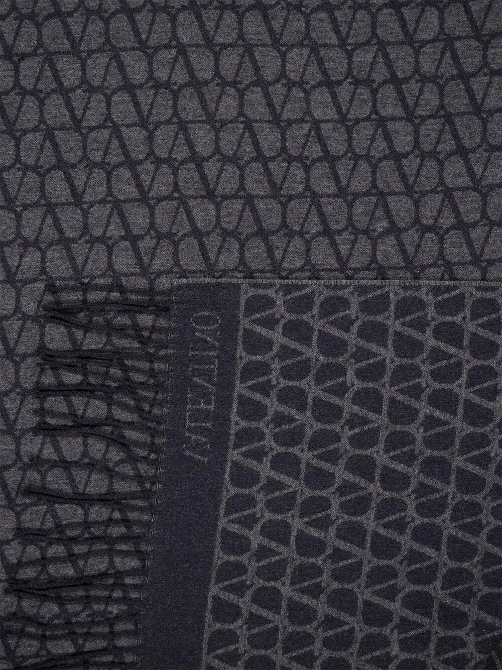 Grey Wool and Cashmere Toile Iconographe Scarf sold by Fashion Clinic product image thumbnail 2