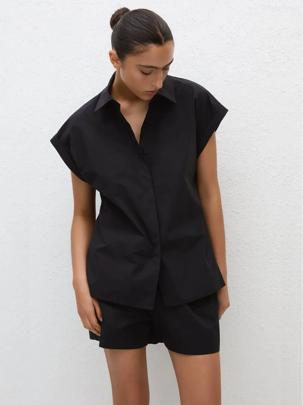 Black Relaxed Sleeveless Shirt sold by Fashion Clinic product image thumbnail 2