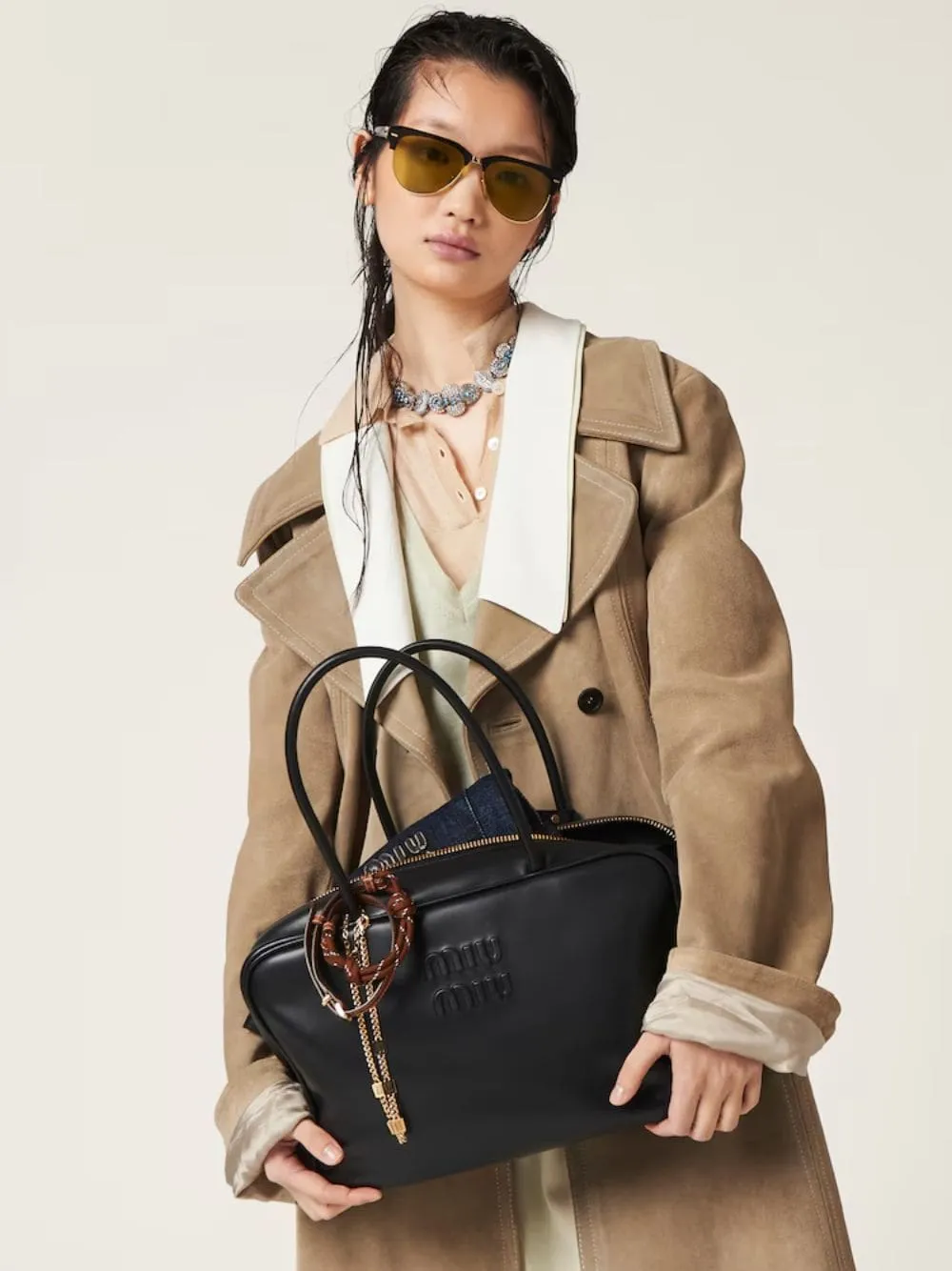 Black Leather Large Beau Bag sold by Fashion Clinic product image thumbnail 3