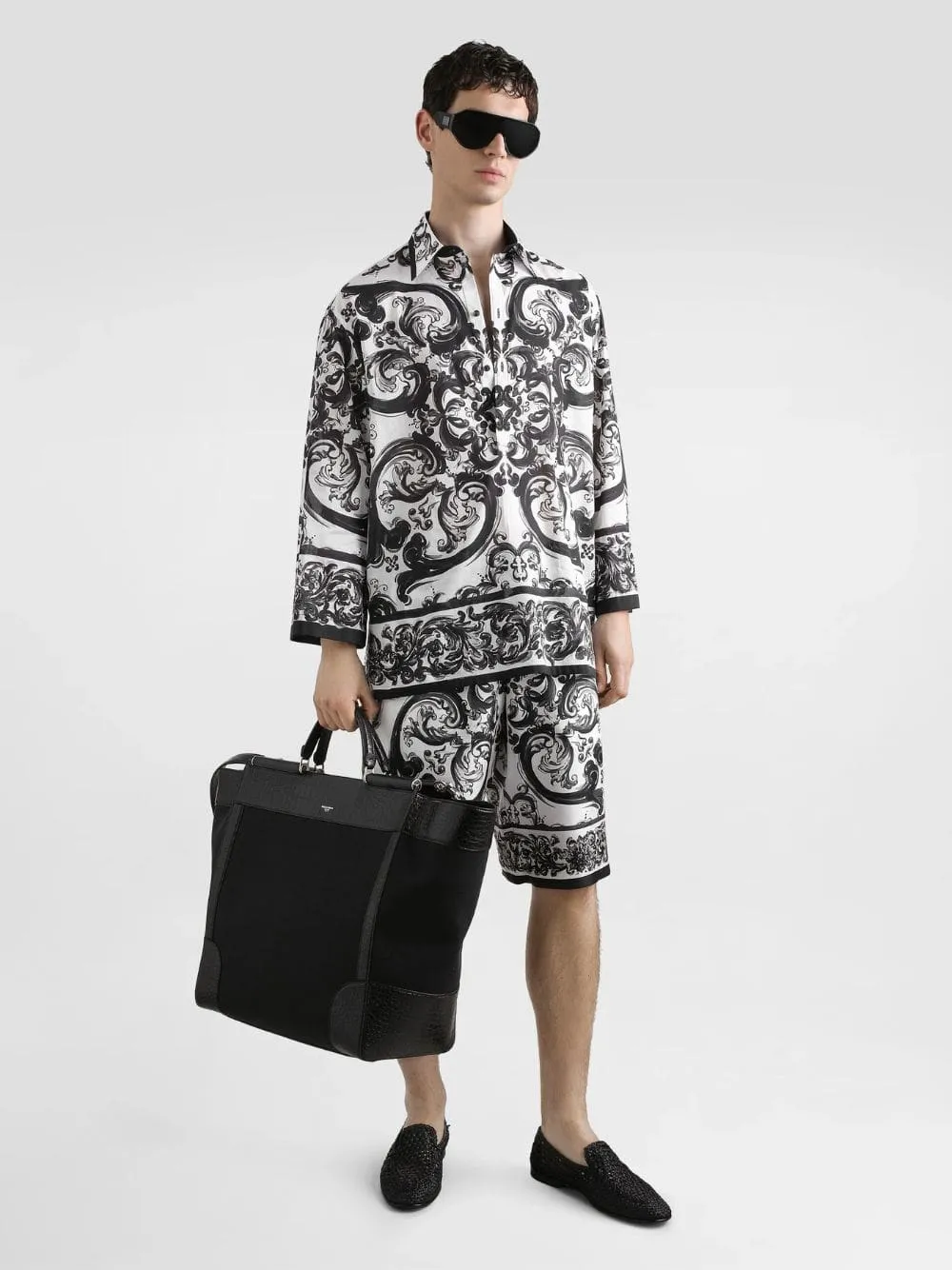 Majolica Silk Twill Shorts sold by Fashion Clinic product image thumbnail 2