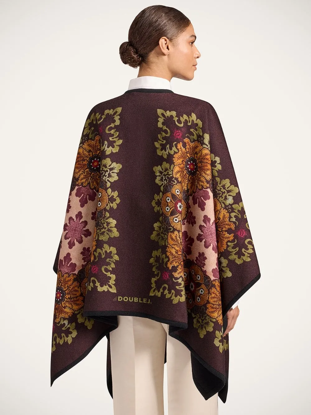 Bounty Placée Poncho in Virgin Baize Wool sold by Fashion Clinic product image thumbnail 4