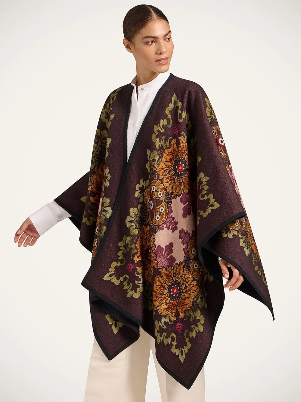 Bounty Placée Poncho in Virgin Baize Wool sold by Fashion Clinic product image thumbnail 2