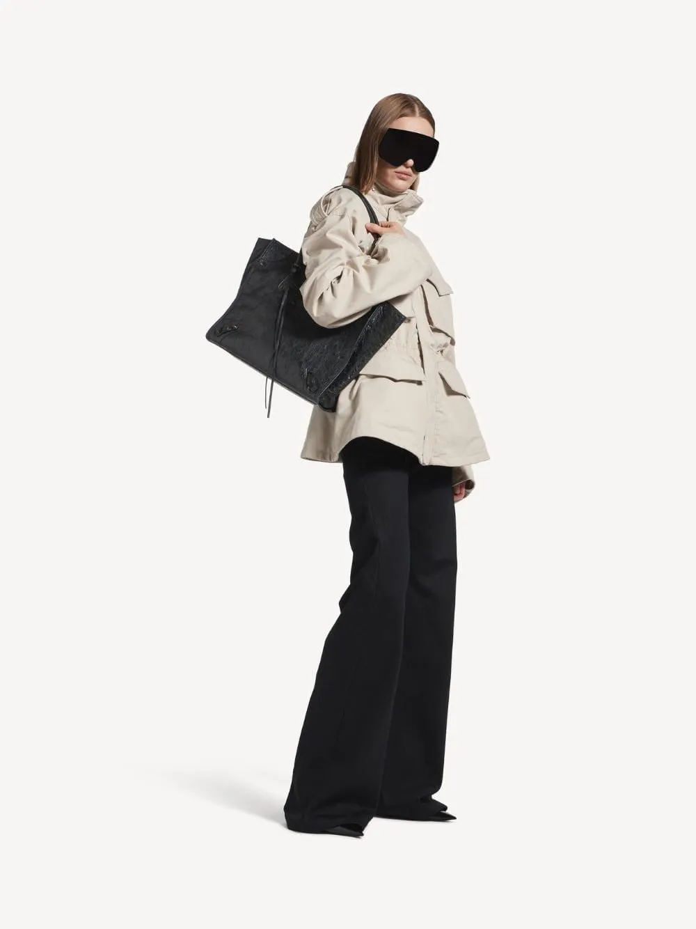 Le City Medium Tote Bag in Black Lambskin sold by Fashion Clinic product image thumbnail 3