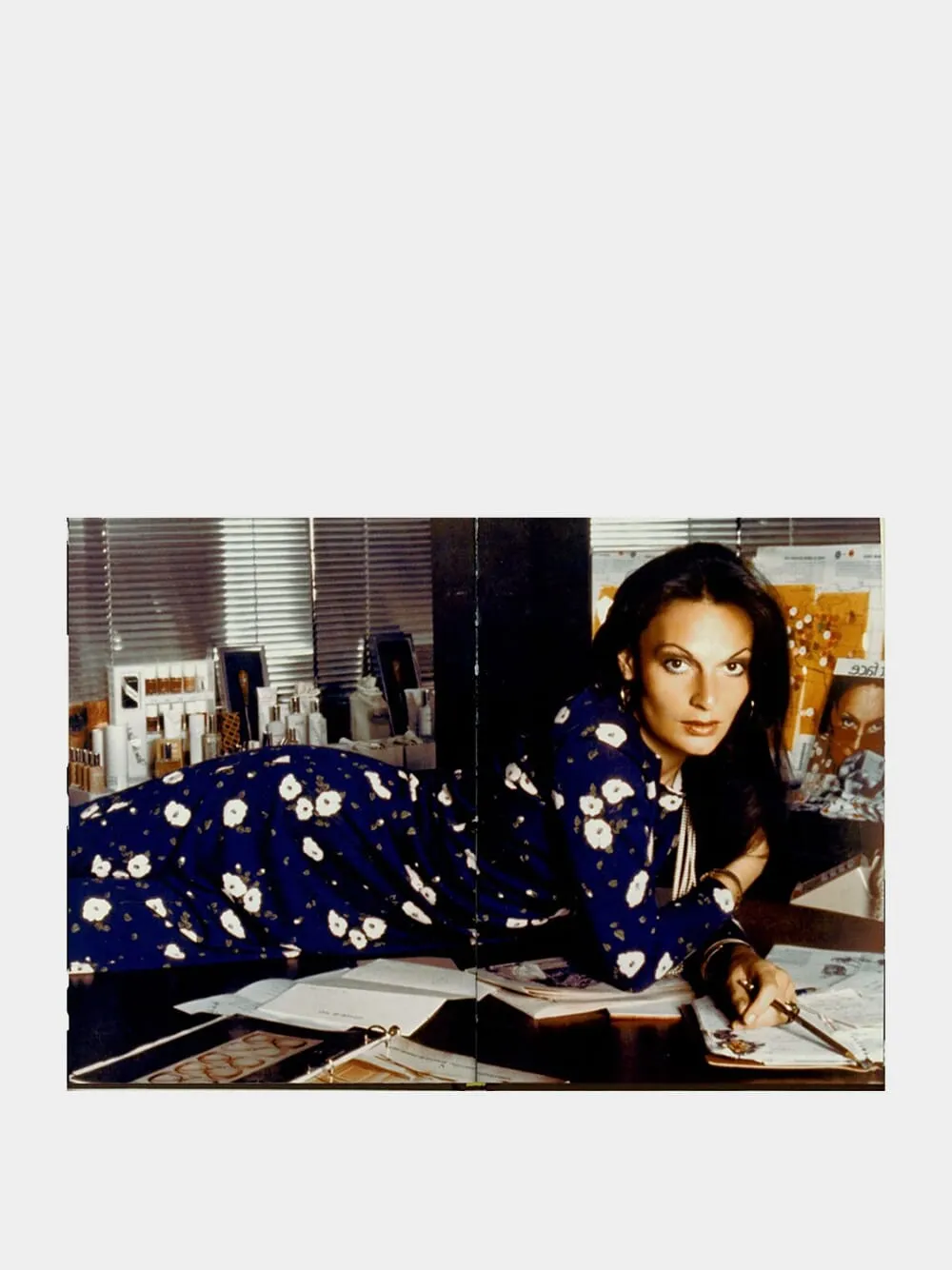 Diane Von Furstenberg: The Wrap sold by Fashion Clinic product image thumbnail 4