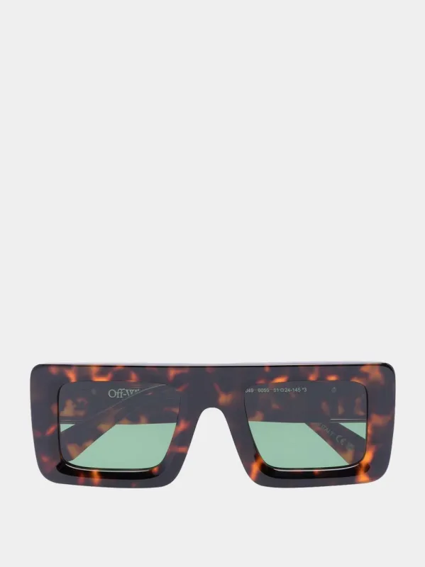 Leonardo sunglasses sold by Fashion Clinic
