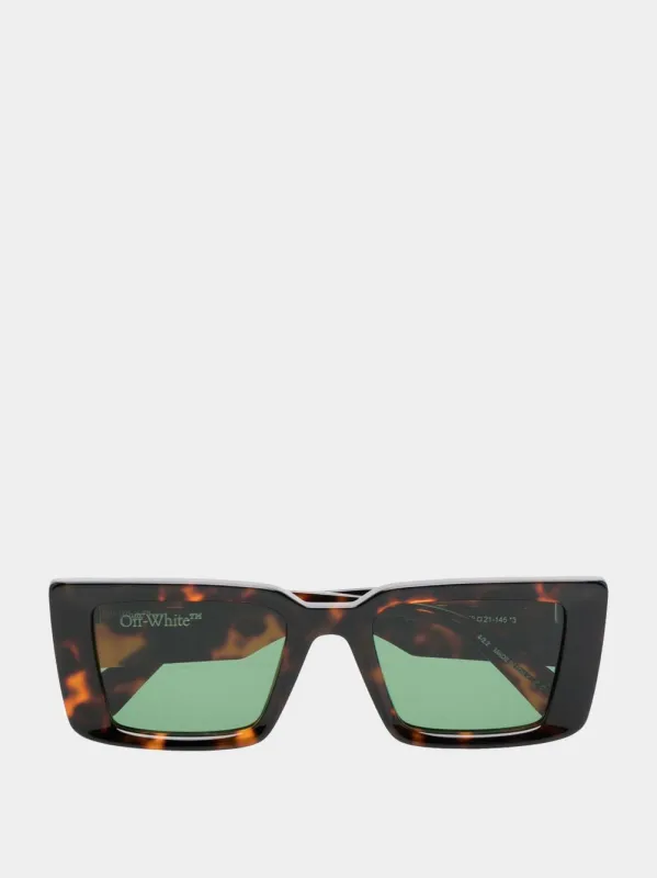 Savannah sunglasses sold by Fashion Clinic
