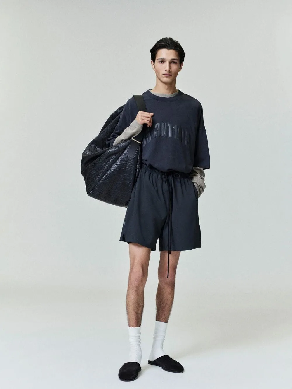 Vintage Black Los Angeles 90s Oversized T-Shirt sold by Fashion Clinic product image thumbnail 2