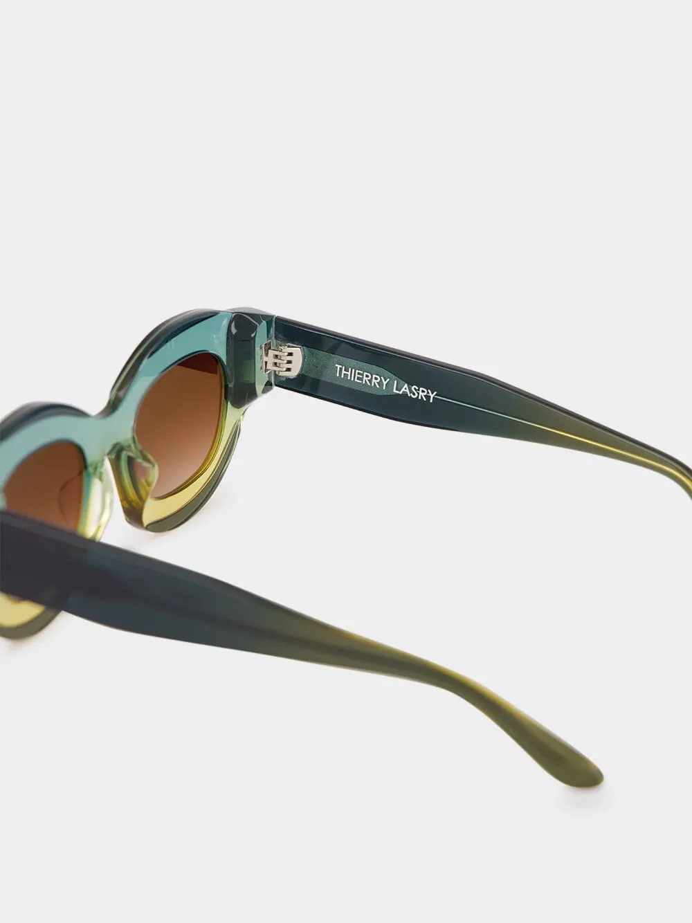 Baddy Green Gradient Oversized Sunglasses sold by Fashion Clinic product image thumbnail 5