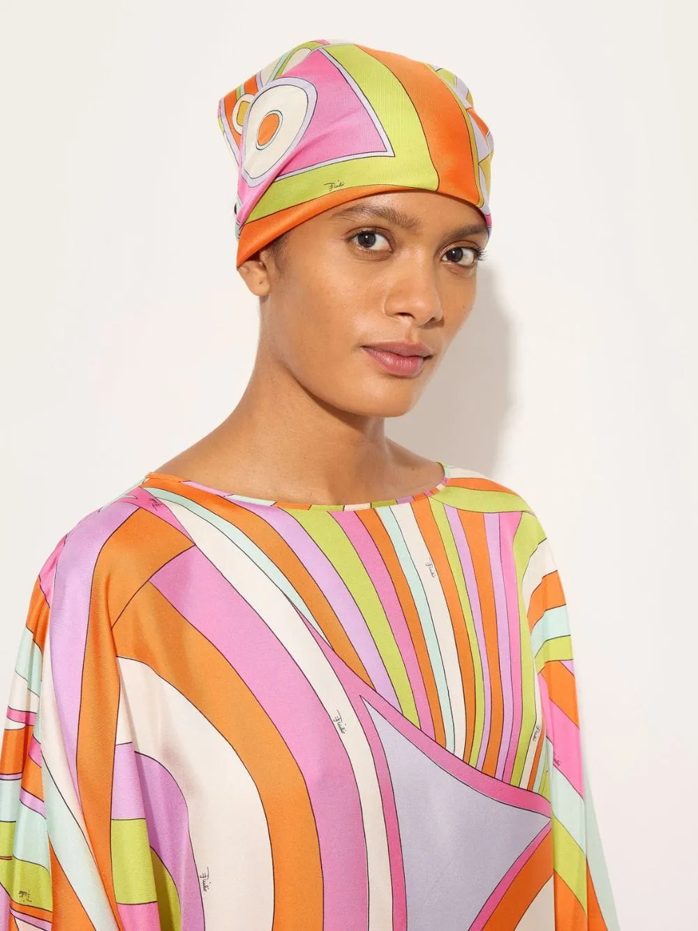 Vivara Print Small Silk Carré sold by Fashion Clinic product image thumbnail 2