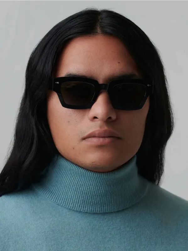 Black Magenta Sunglasses made by Fashion Clinic