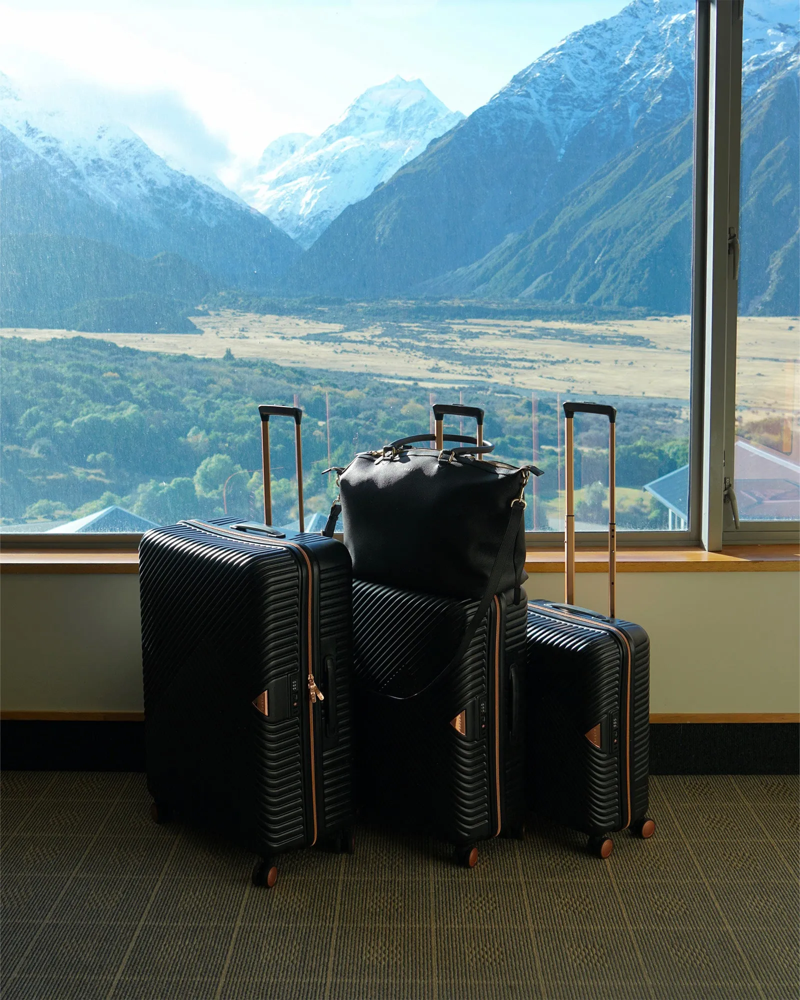 Suitcase Large sold by Saben product image thumbnail 2