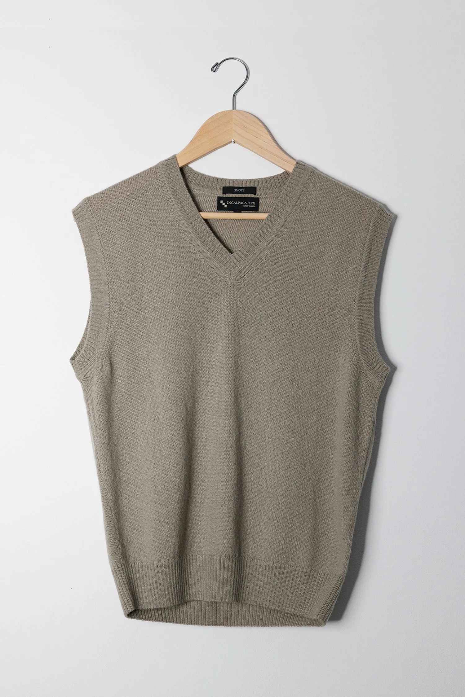 V NECK SWEATER VEST sold by EMOTE product image thumbnail 3