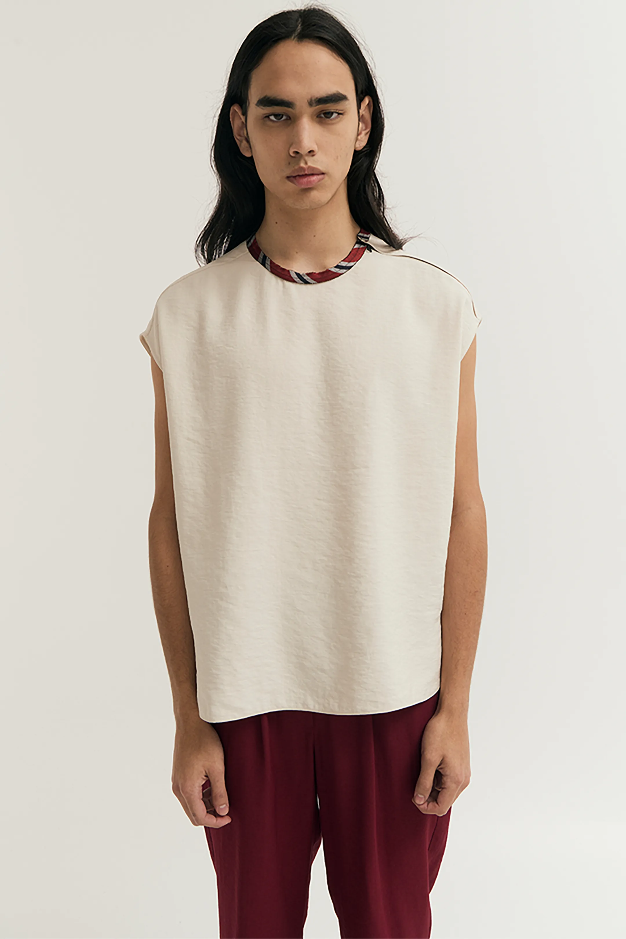 SLEEVELESS SIDE ZIP TOP sold by EMOTE