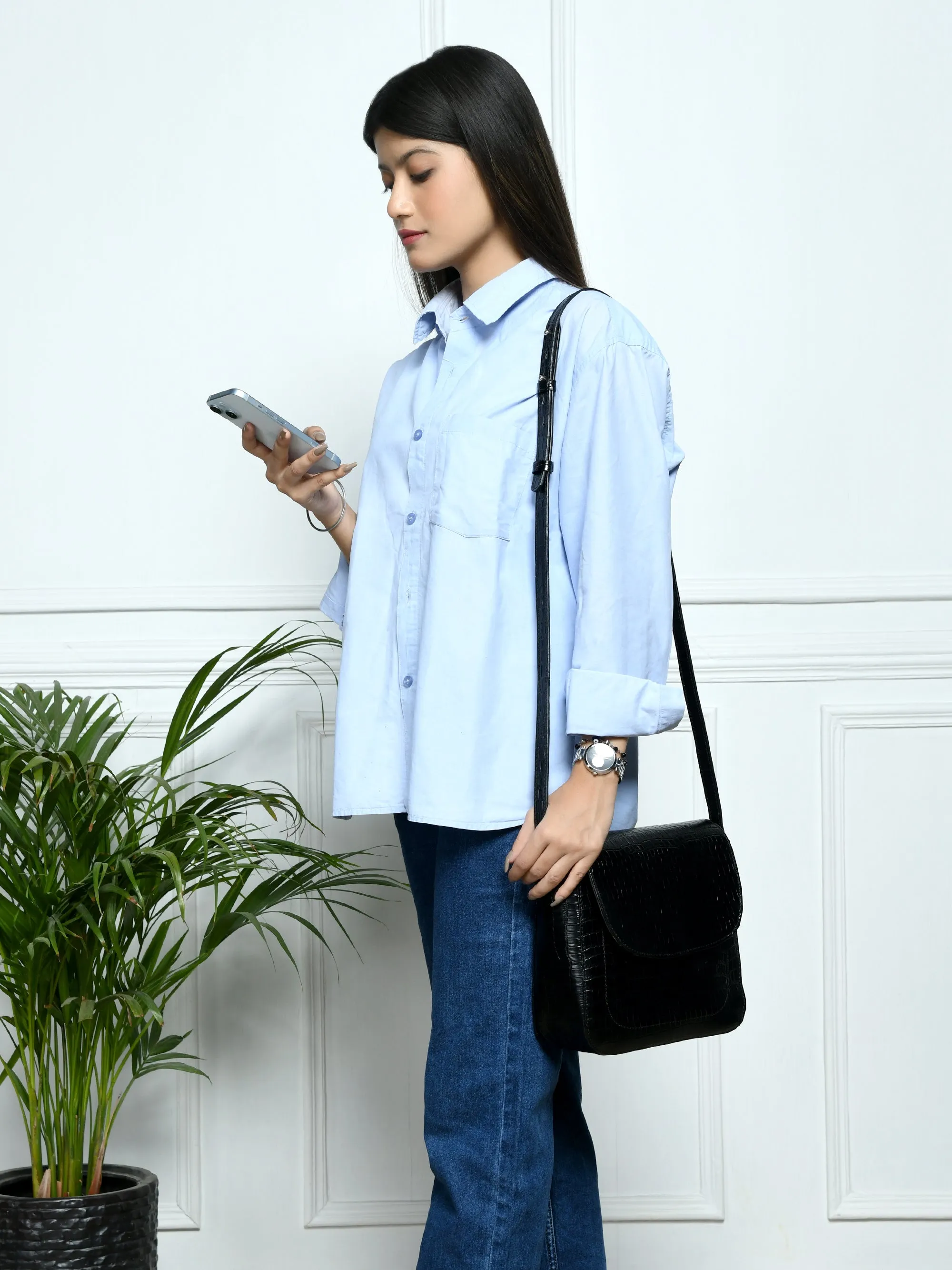 Diva Black Croco Sling Bag sold by Classy Leather Bags product image thumbnail 3