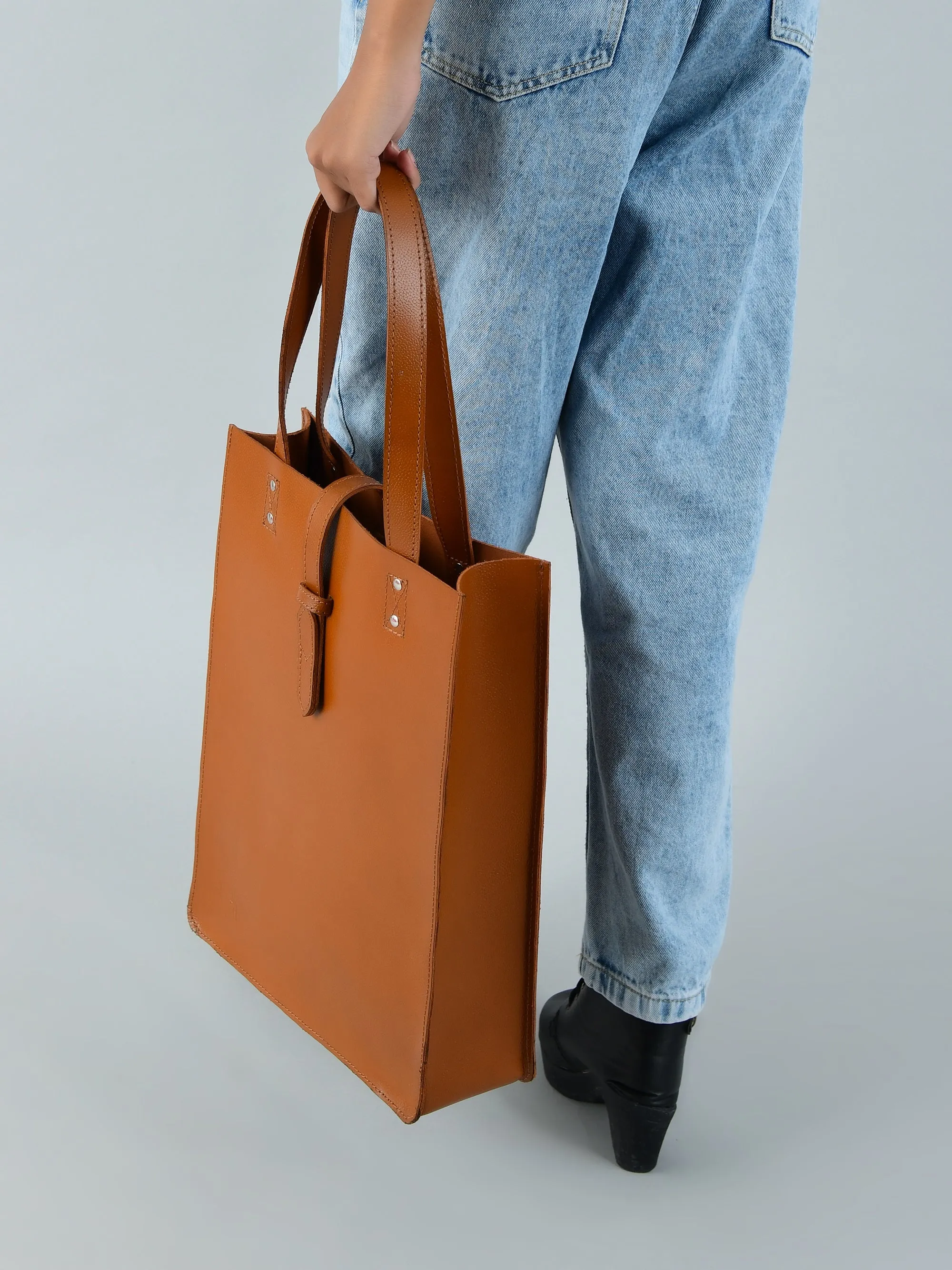 Chestnut Elegance Leather Tote sold by Classy Leather Bags product image thumbnail 4