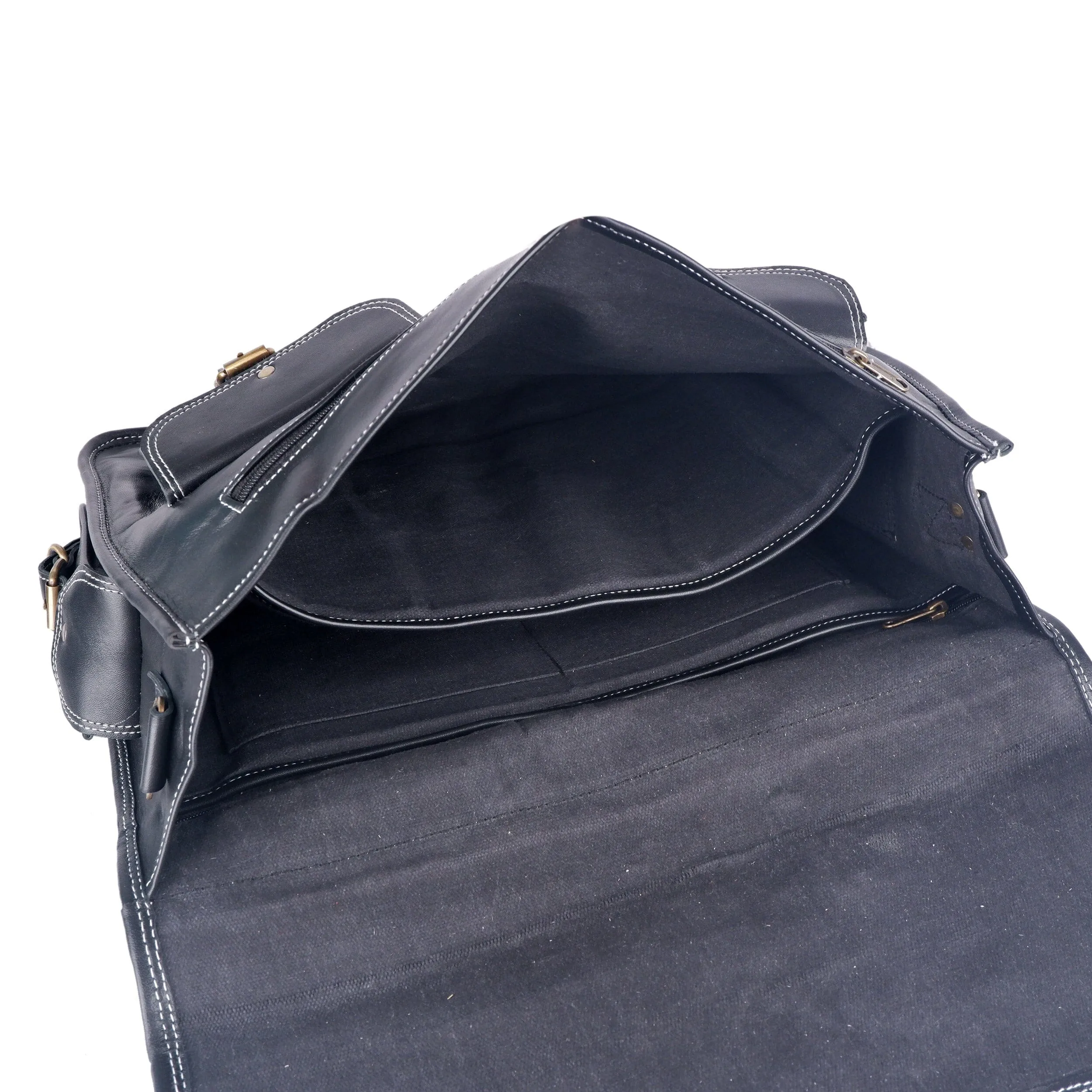 The Retro Black + FREE Toiletry Bag sold by Classy Leather Bags product image thumbnail 5