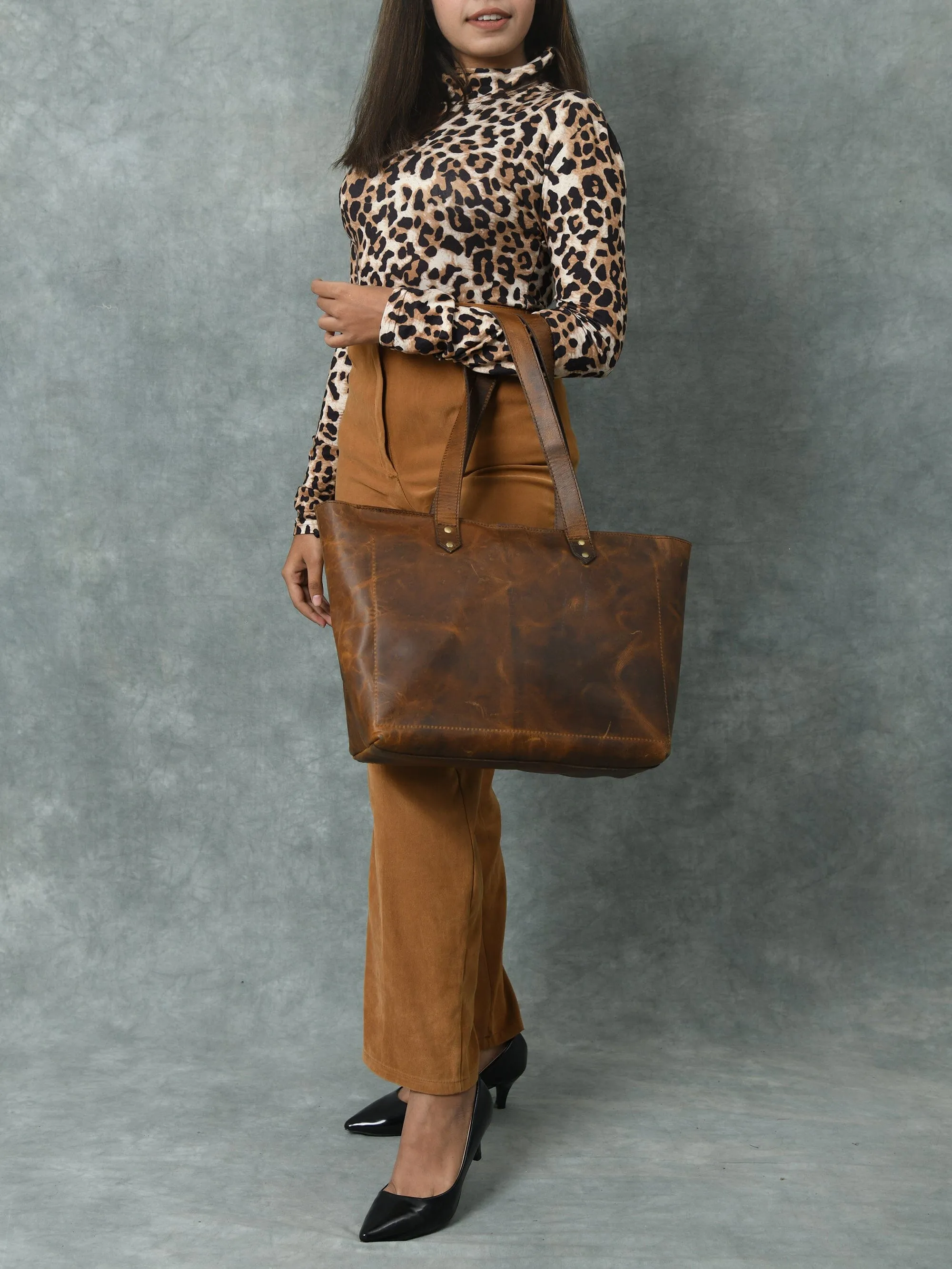 Essential Work Tote - Brown sold by Classy Leather Bags product image thumbnail 3