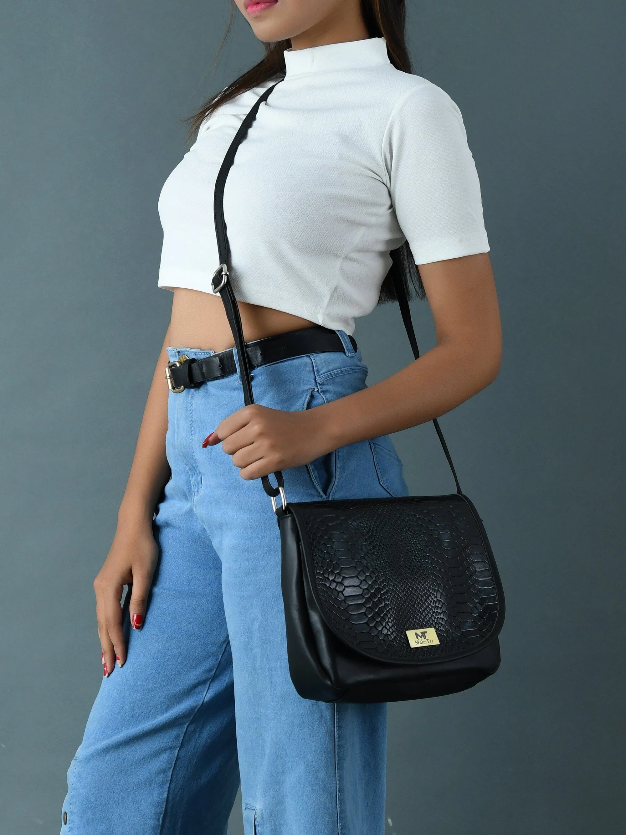 The Croco Satchel- Black sold by Classy Leather Bags product image thumbnail 4