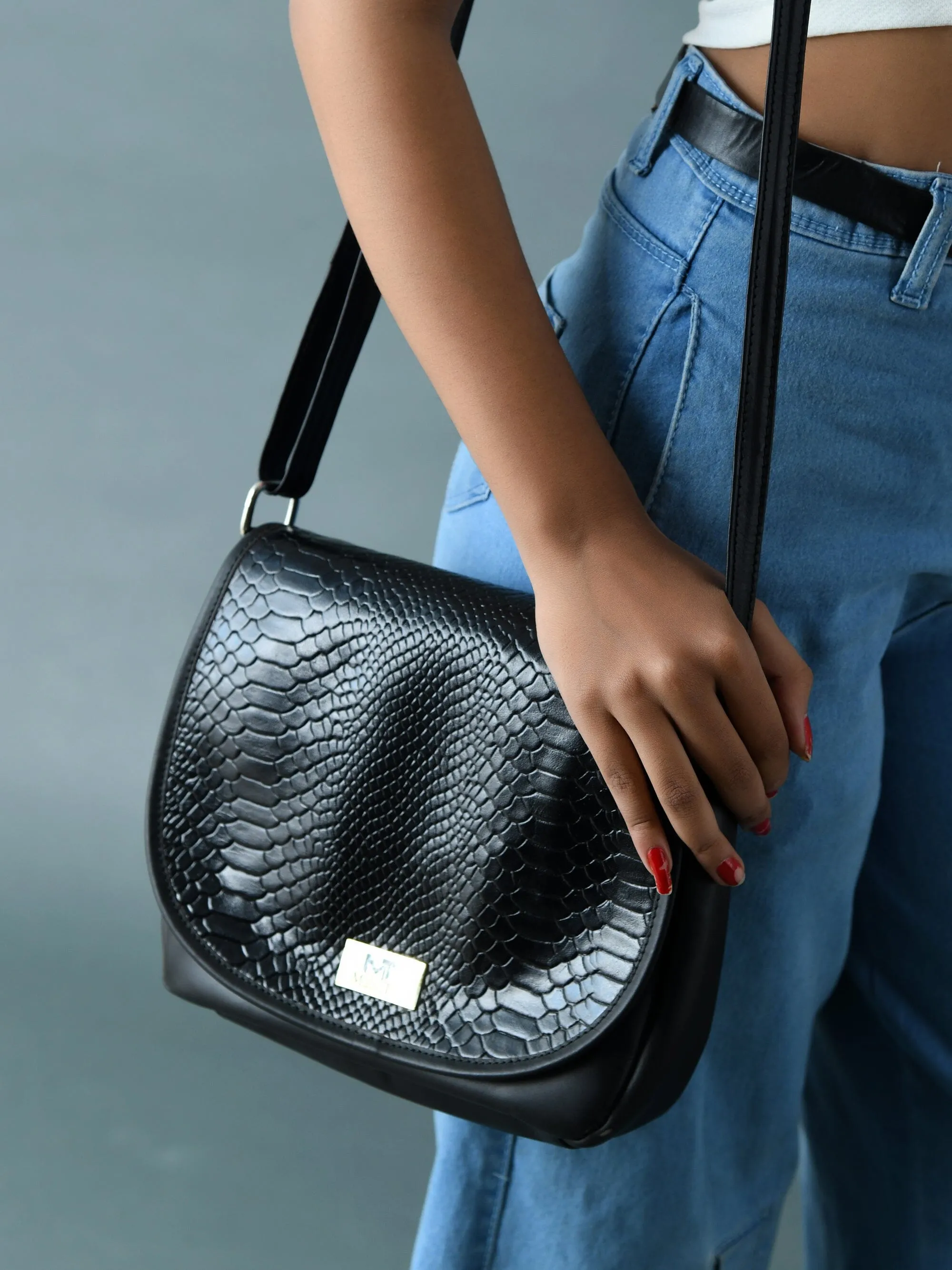 The Croco Satchel- Black sold by Classy Leather Bags product image thumbnail 2
