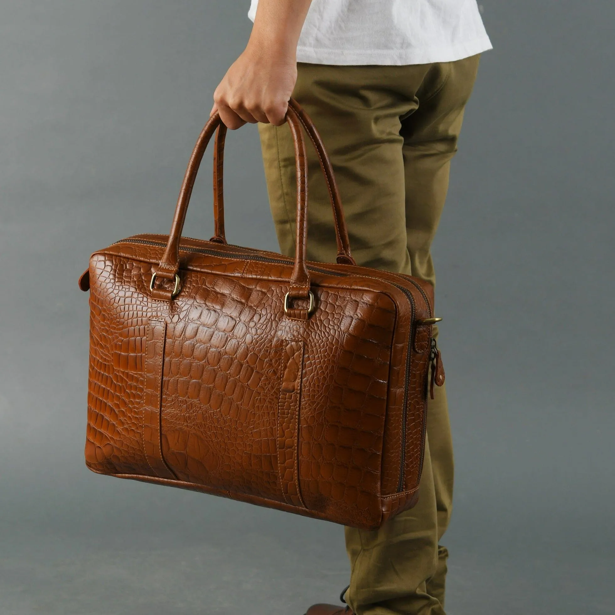 Easton Premium Buffalo Leather Laptop Office Briefcase sold by Classy Leather Bags product image thumbnail 2