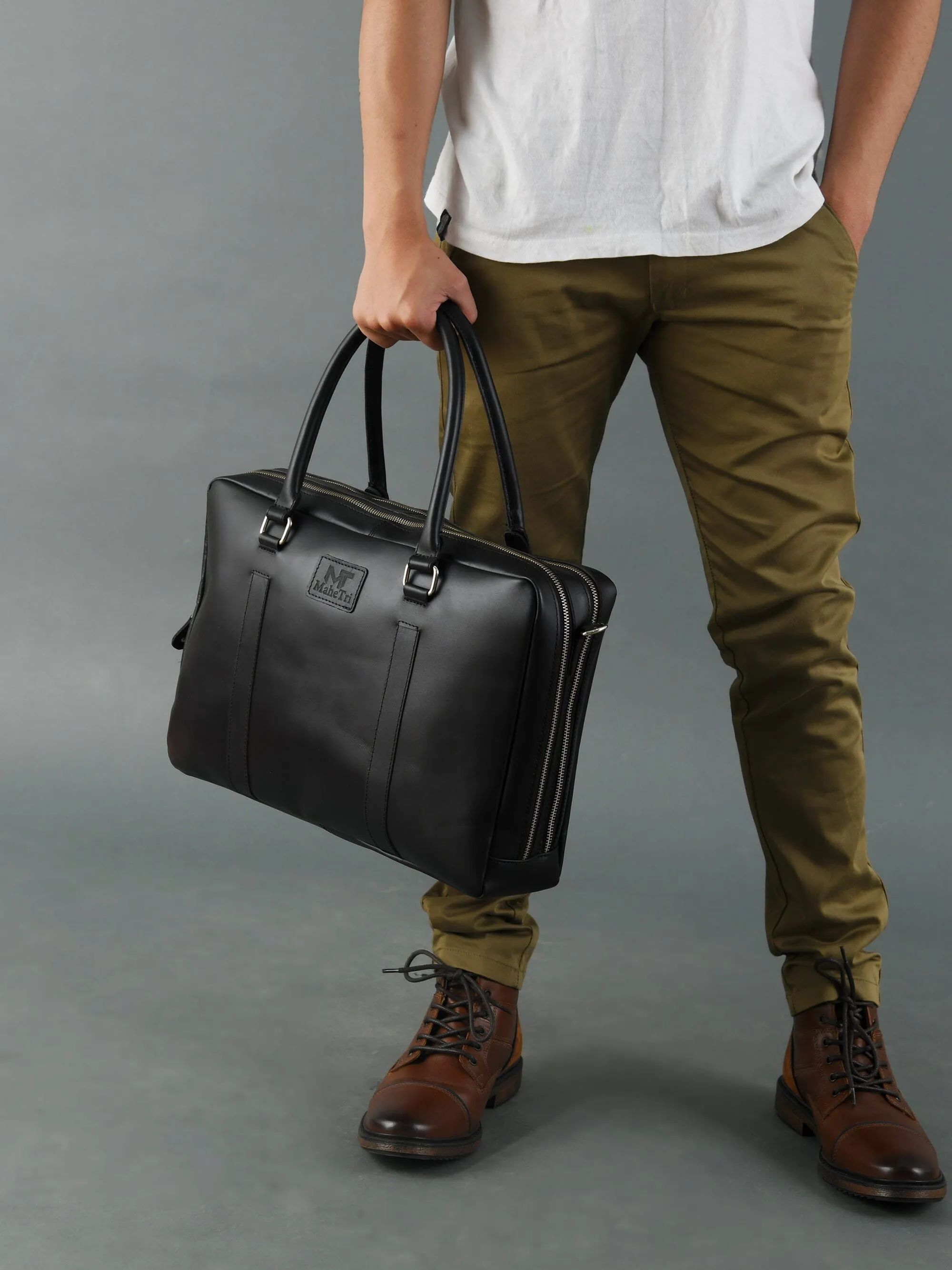 Dixon Black Buffalo Leather Laptop Briefcase sold by Classy Leather Bags product image thumbnail 4