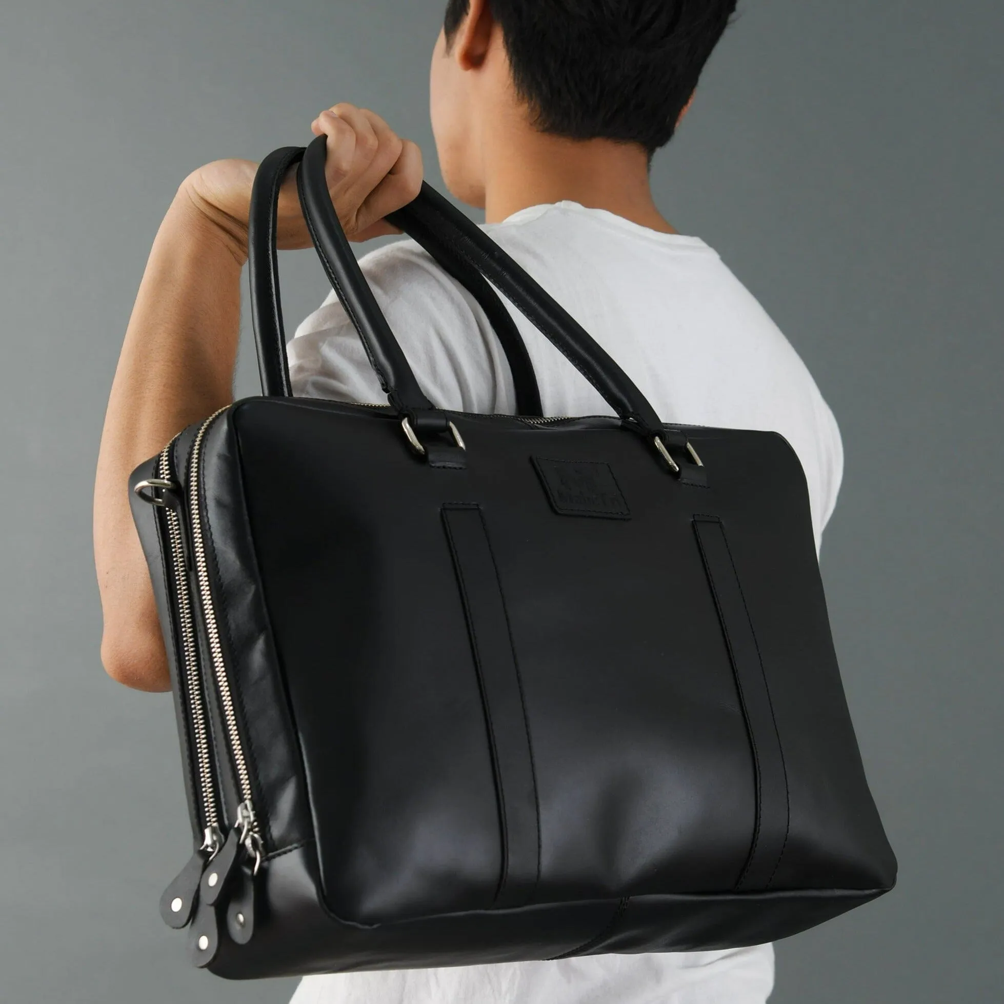 Dixon Black Buffalo Leather Laptop Briefcase sold by Classy Leather Bags product image thumbnail 2