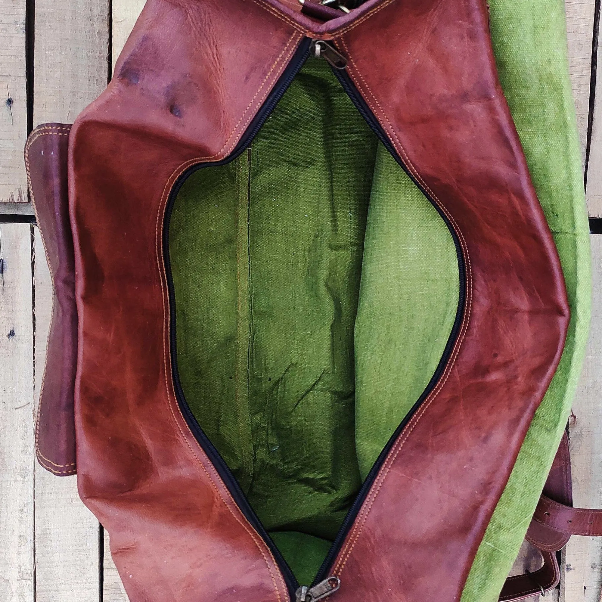 The Harrison Duffel sold by Classy Leather Bags product image thumbnail 4