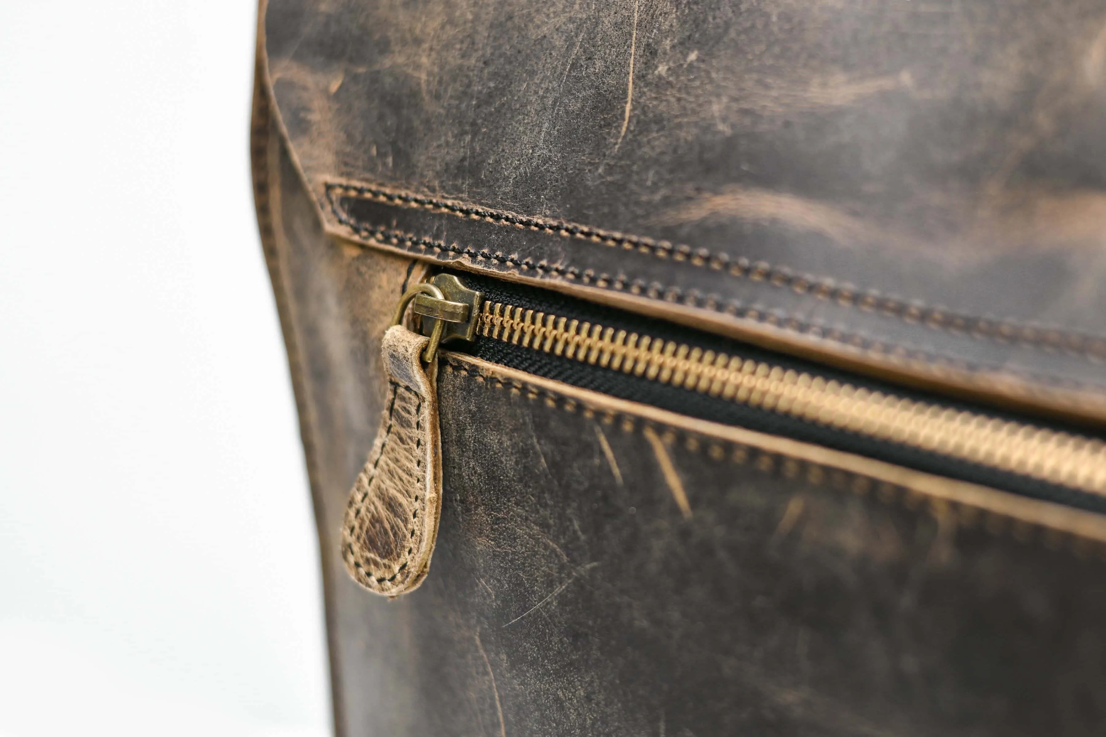 The Indiana Jones sold by Classy Leather Bags product image thumbnail 4