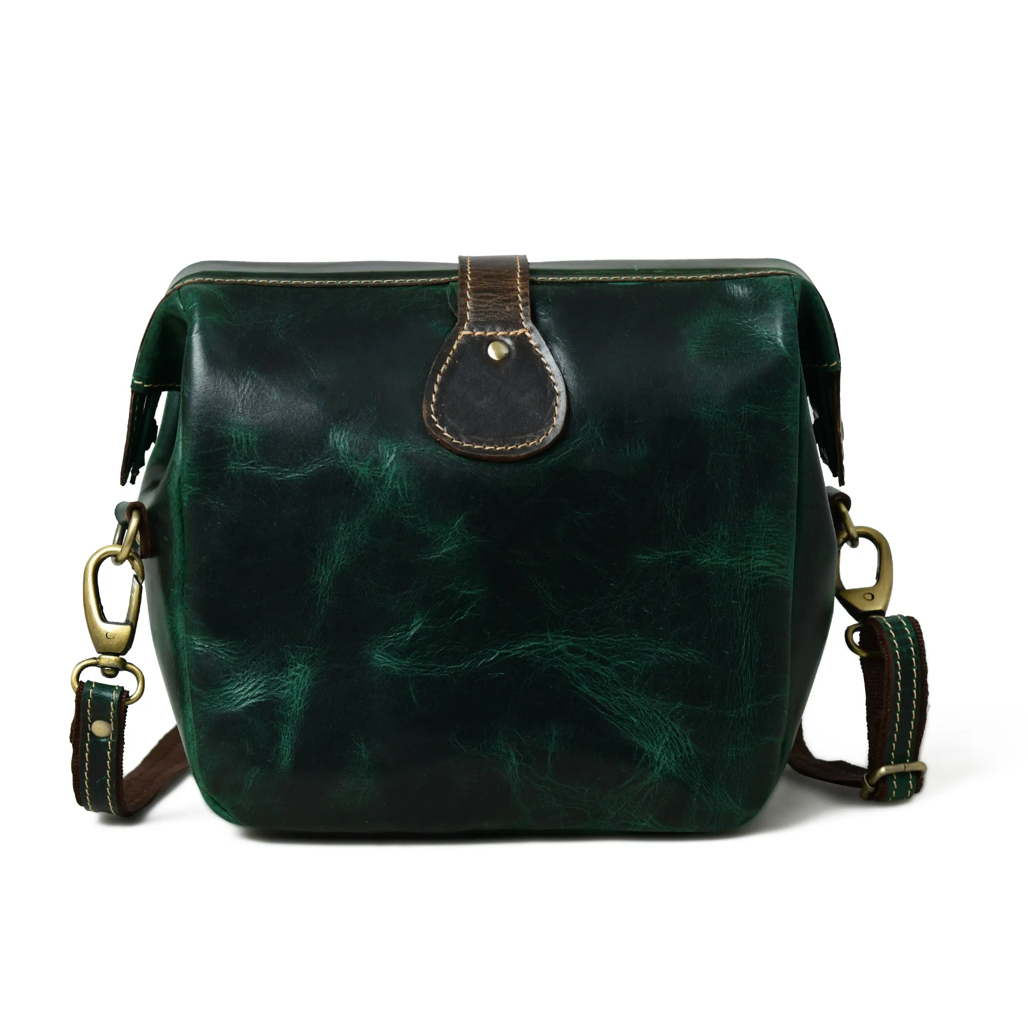 City Explorer Crossbody sold by Classy Leather Bags product image thumbnail 4