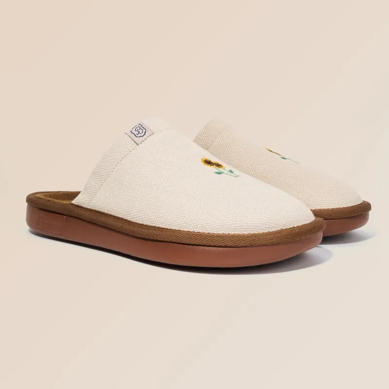 Essential Floral - Canvas - Beige Sunflower made by Brunch