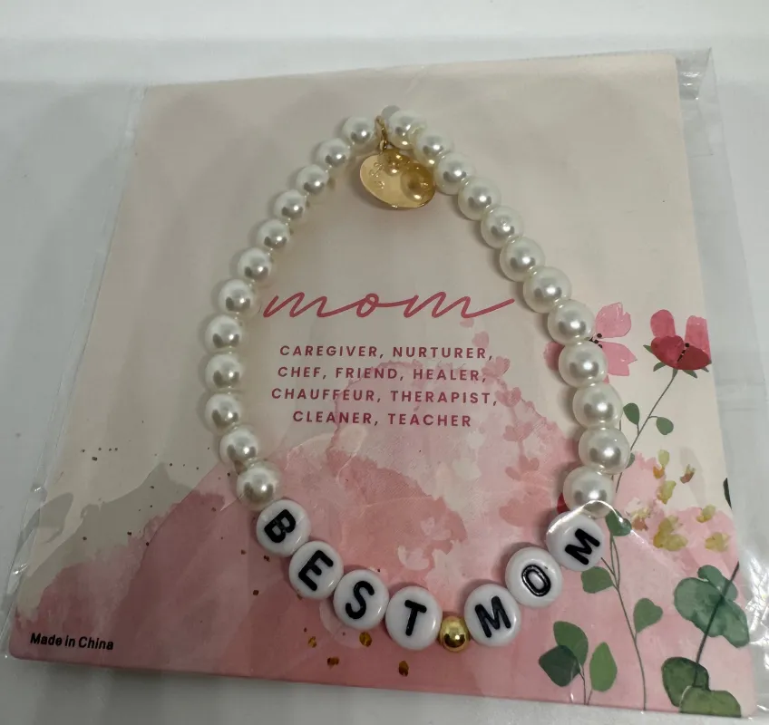 Best Mom Beaded Bracelet made by House of Charmz & More