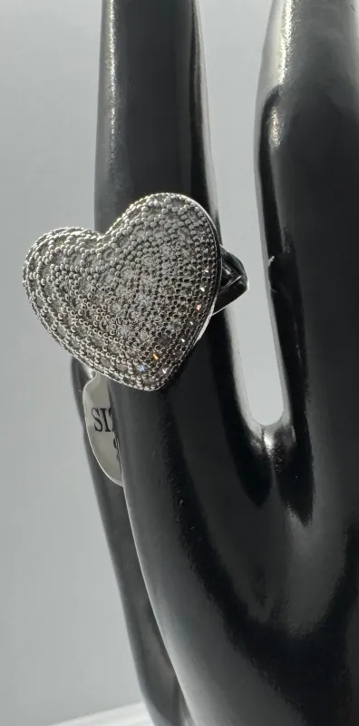 Silver Heart Ring made by House of Charmz & More
