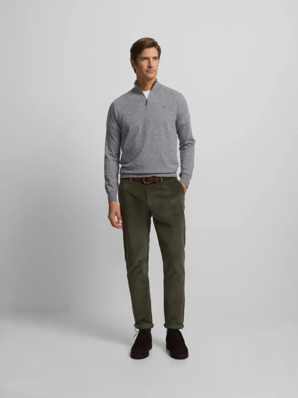 Green corduroy chino sport pants sold by Silbon