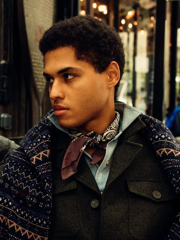 Unique two-tone paisley bandana sold by Silbon