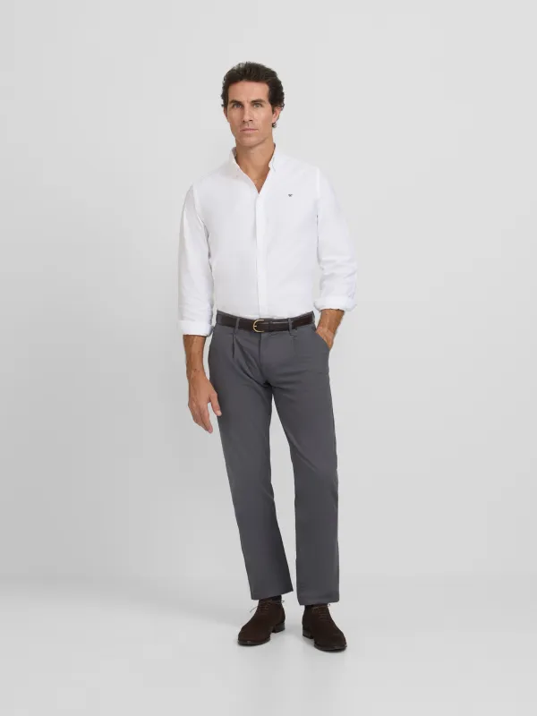 Casual dark grey pleated chino pants sold by Silbon