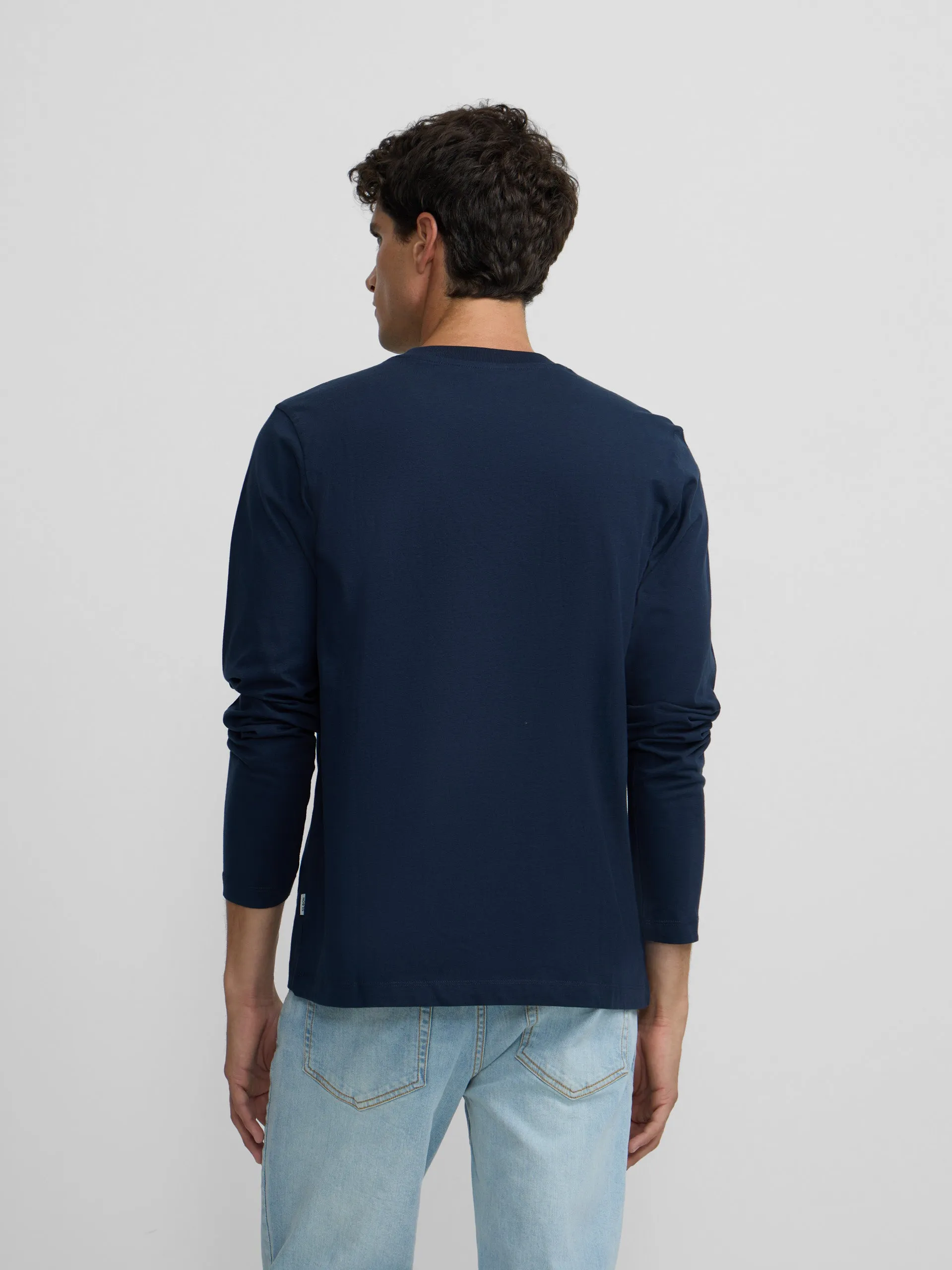 Navy blue long-sleeved T-shirt with medium logo sold by Silbon product image thumbnail 4