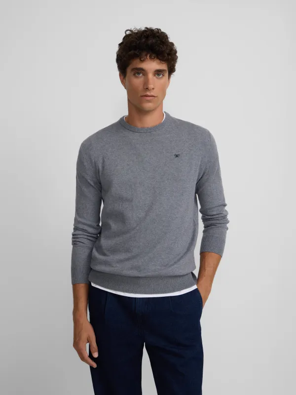 Classic grey round neck sweater sold by Silbon