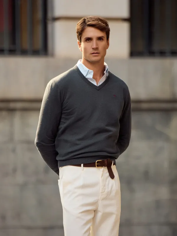 Classic blue-gray V-neck sweater sold by Silbon