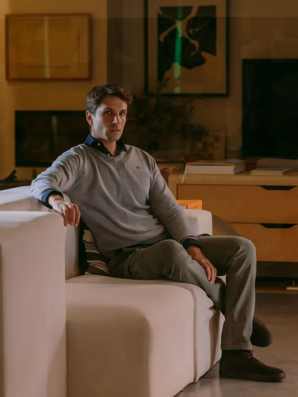 Classic grey V-neck sweater sold by Silbon