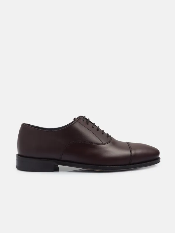 Burgundy tailoring shoe sold by Silbon