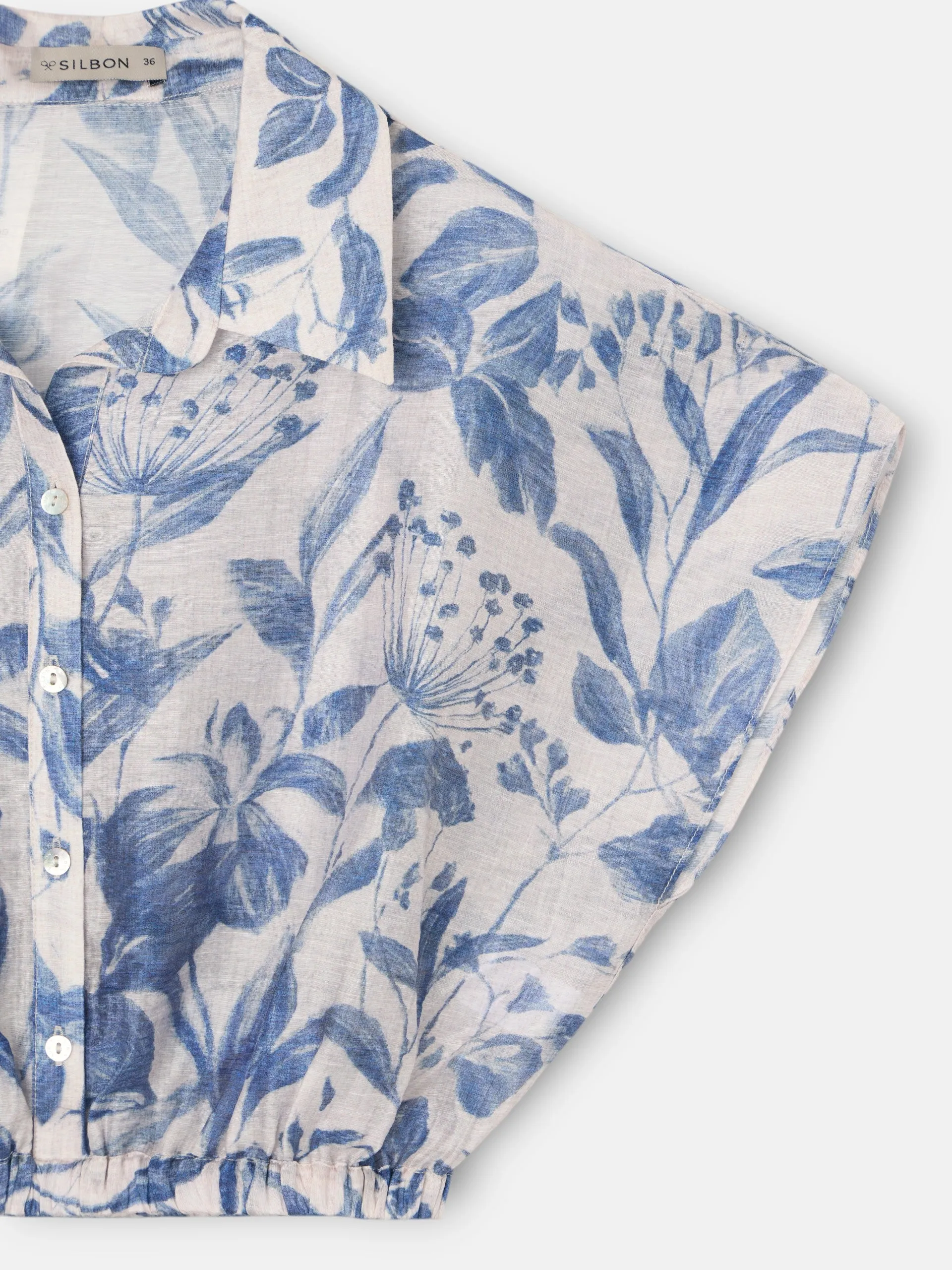 Blue flower print short blouse sold by Silbon product image thumbnail 2