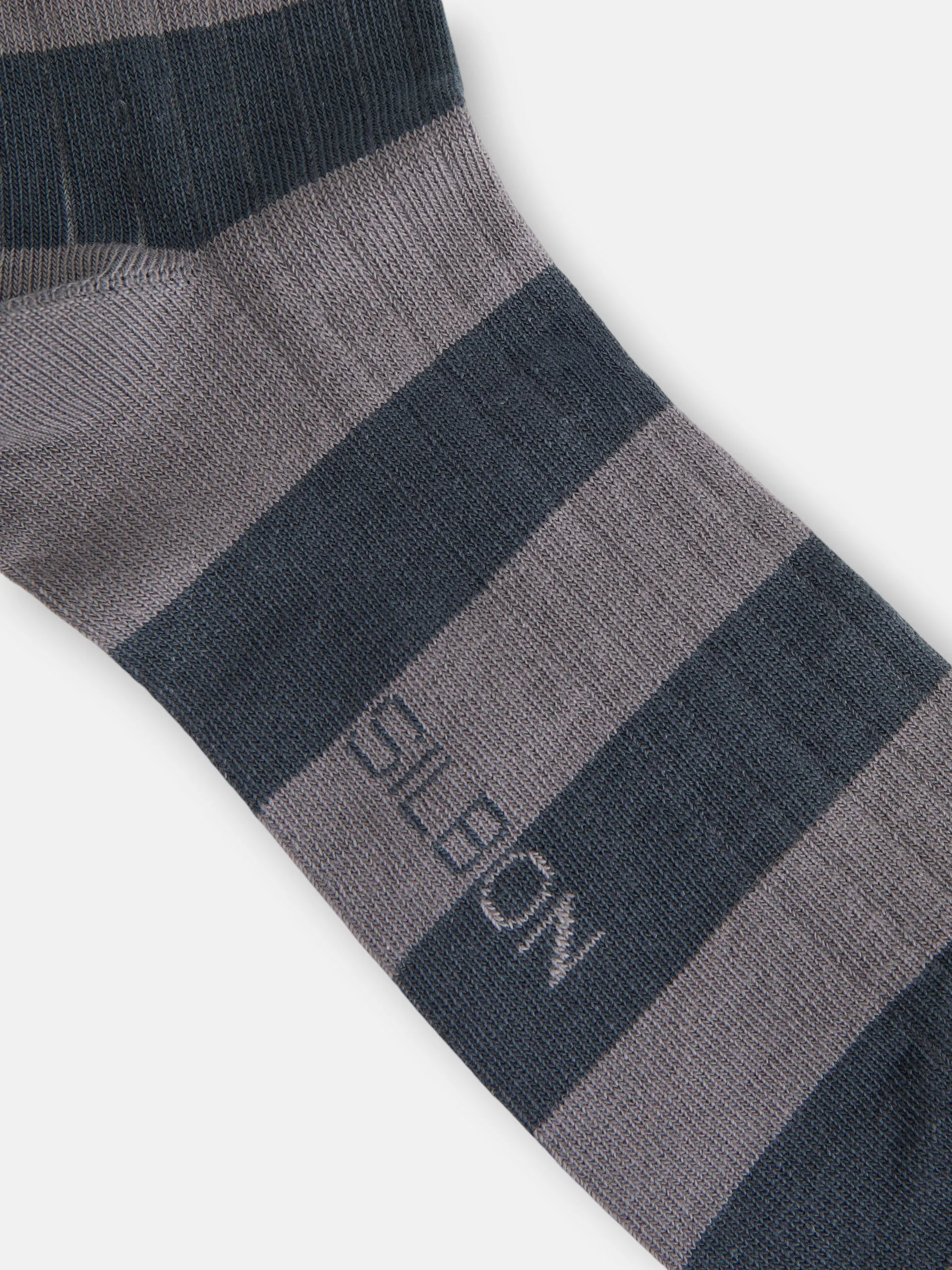 Two-tone green wide striped sock sold by Silbon product image thumbnail 2